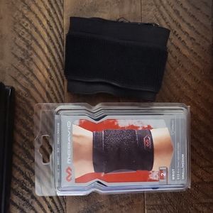 McDavid wrist sleeves